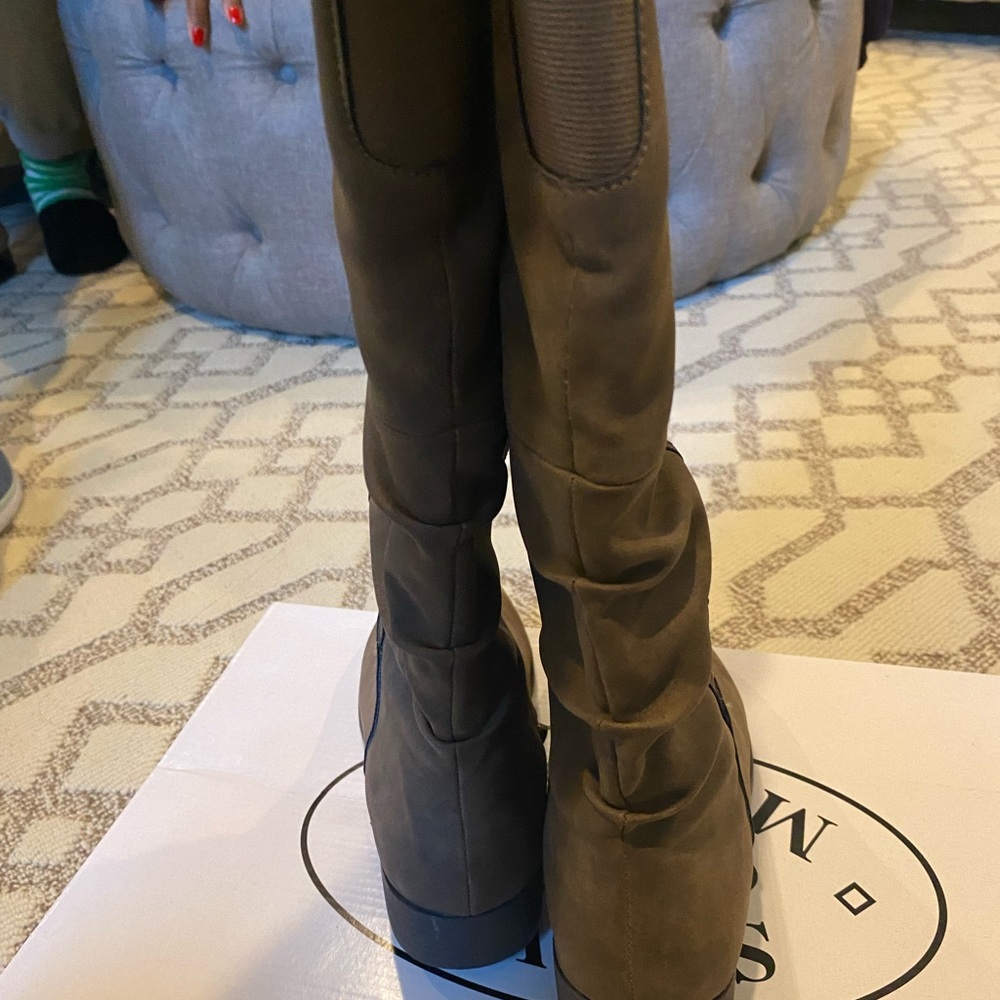 Steve Madden Girls Brown Boot - Picture 2 of 6